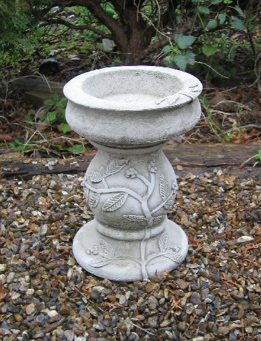 KBB77 Small Daisy Bird Bath2 KBB77 Small Daisy Bird Bath2